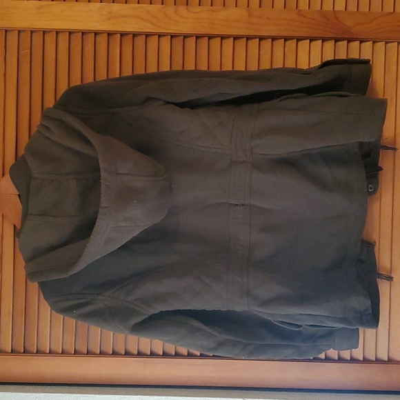 Laura Scott Jacket - Picture 2 of 3